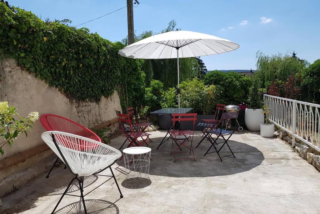 Maison au cœur du vignoble champenois Landreville Extérieur photo